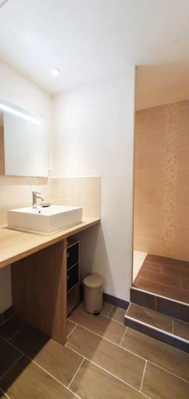 Place St Sauveur Standing and Comfort - image 22