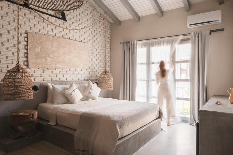 Superior Double Room image 4