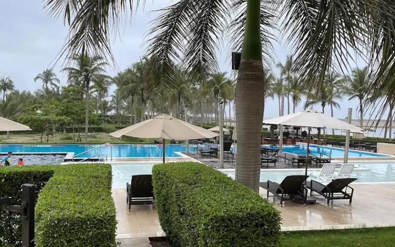 Hawana Salalah Beachfront Apartment with Pool - image 15