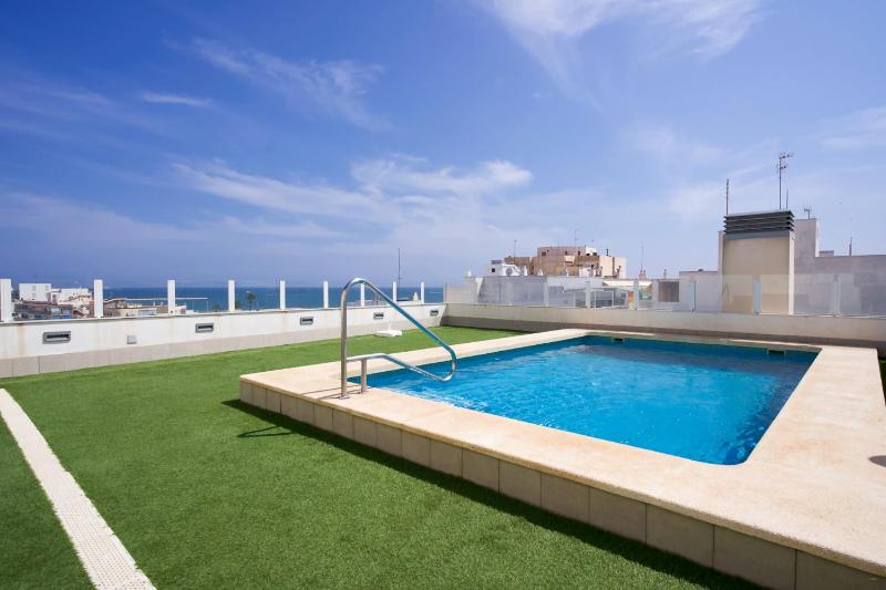 rentafive - Terraza- Piscina - 2 min Playa - image 16