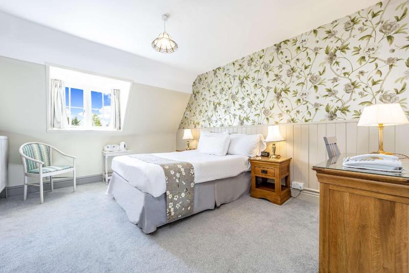 Standard Double Room with Garden View image 1