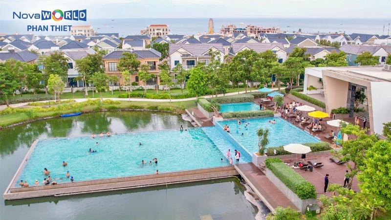 Novaworld Phan Thiết - Luxury villa 4 Phòng Ngủ - image 2