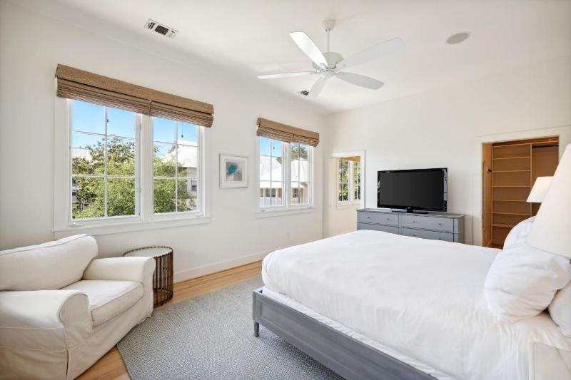 Rose Cottage - image 25