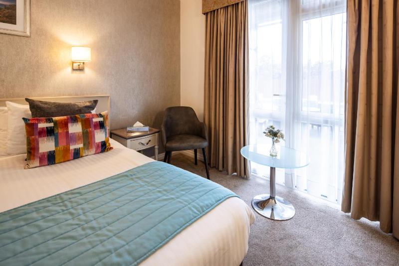 Superior Double Room image 3