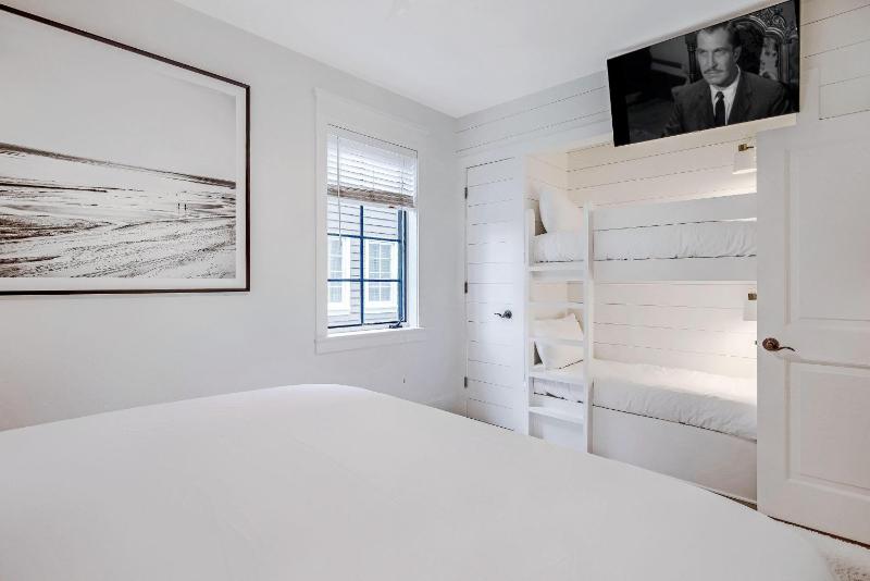 Percy's Flat - image 26
