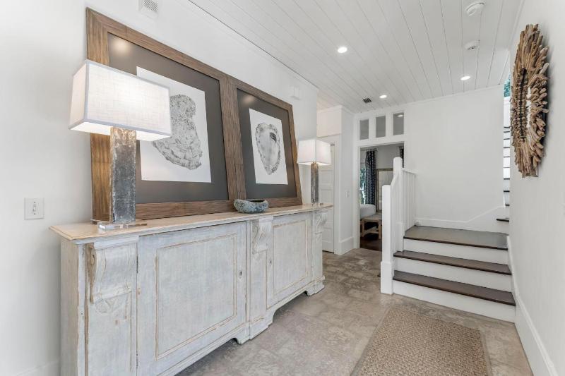 Acqua Cottage & Carriage House - image 13