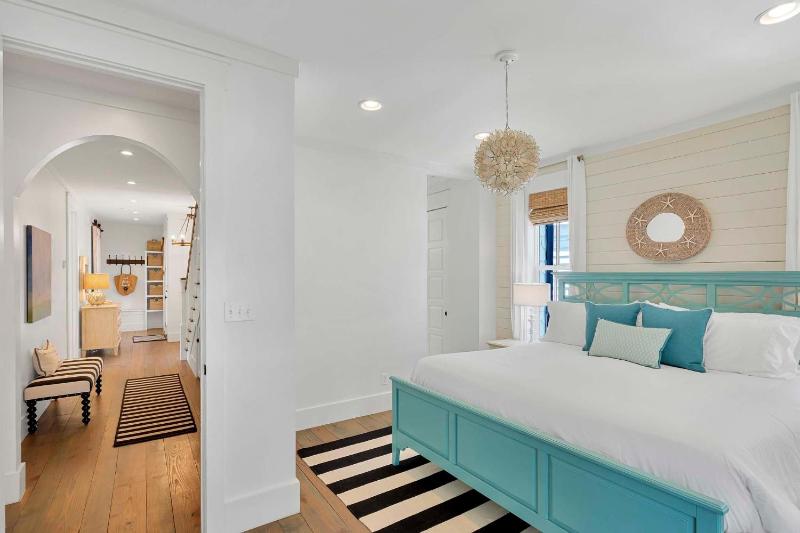 Flip Flop Dreams - image 4