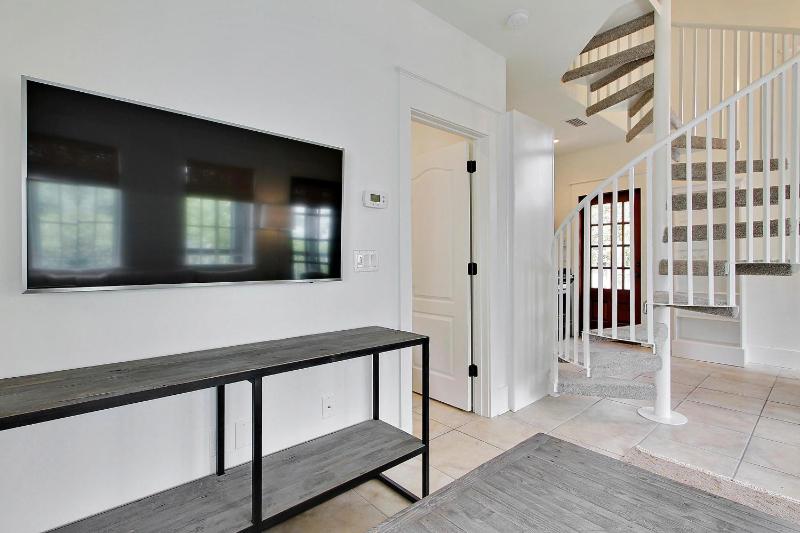Southern Serenity Carriage House - image 29