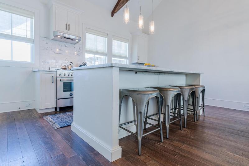 Kidd Carriage House - image 28