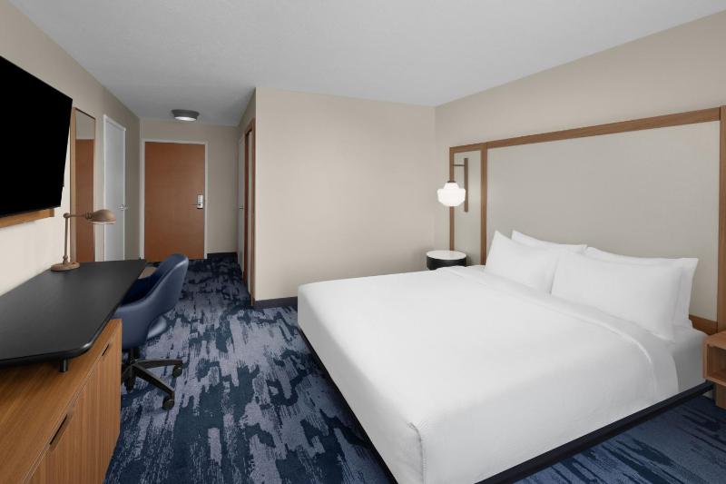 King Room image 4