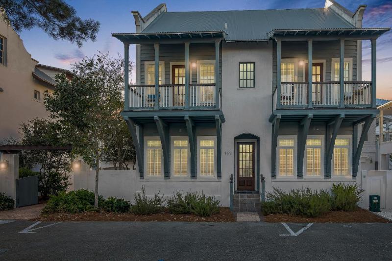Southern Serenity Cottage - image 41