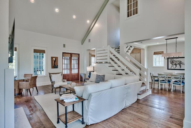Southern Serenity Cottage - image 34