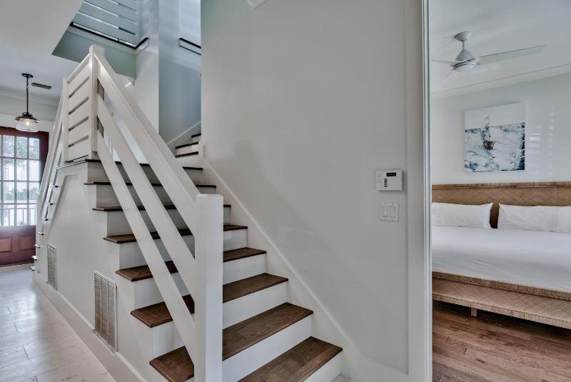 Southern Serenity Cottage - image 45