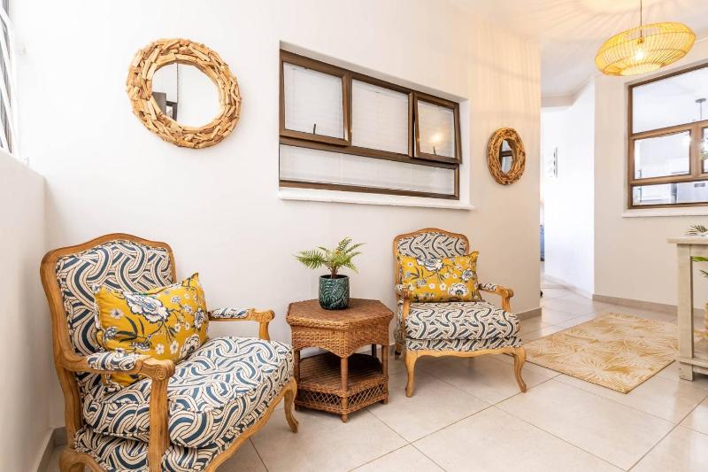 Beachfront Apartments Shakas Rock - Chakas Terrace Direct Access Ocean Views - image 9