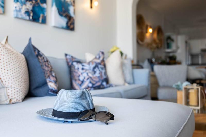 Beachfront Apartments Shakas Rock - Chakas Terrace Direct Access Ocean Views - image 3
