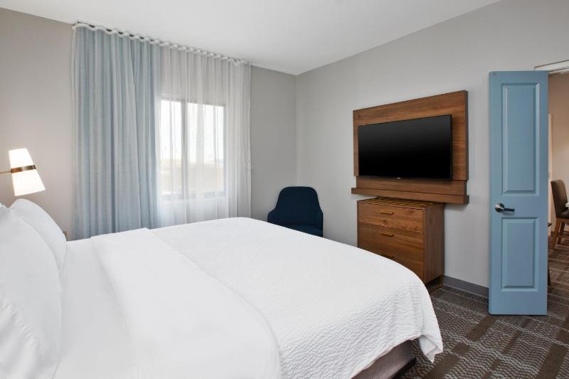 One-Bedroom King Suite image 1