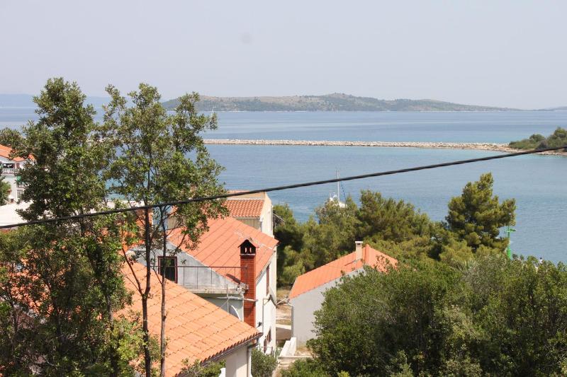 Two-Bedroom Apartment with Terrace and Sea View image 3