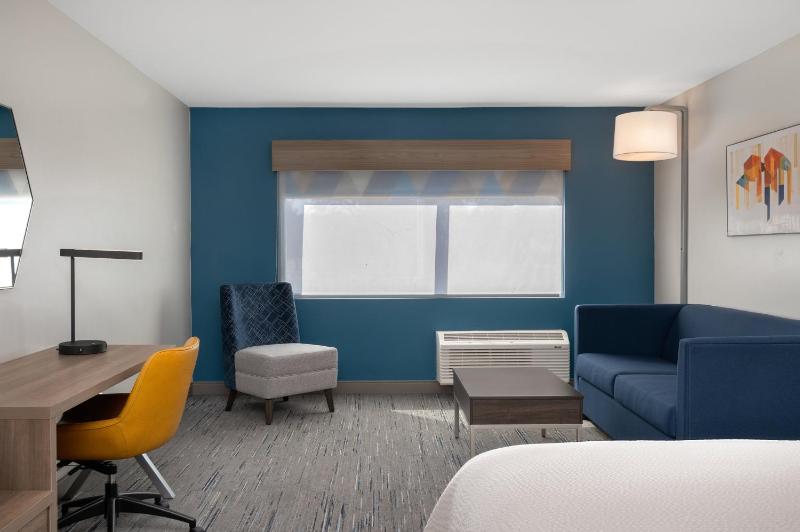 King Suite image 2