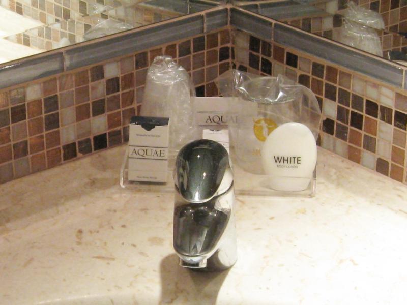 Small Double Room image 2