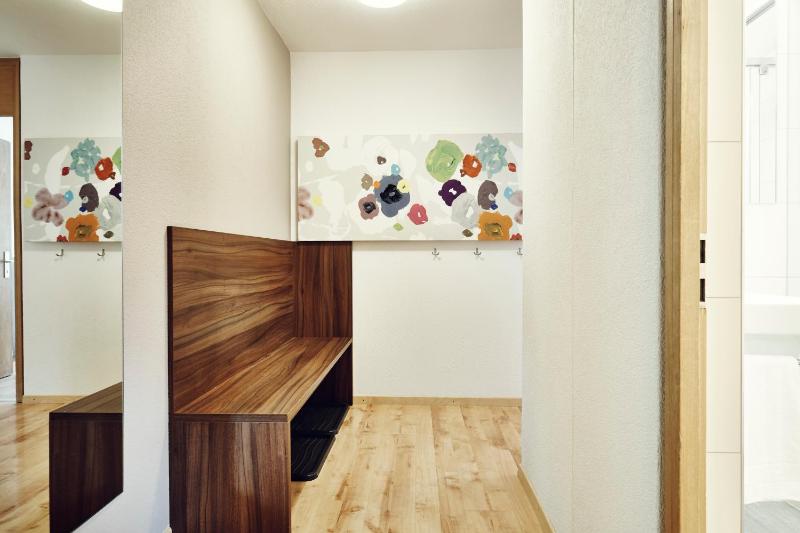 Panorama Three-Bedroom Apartment (6 Adults) image 4
