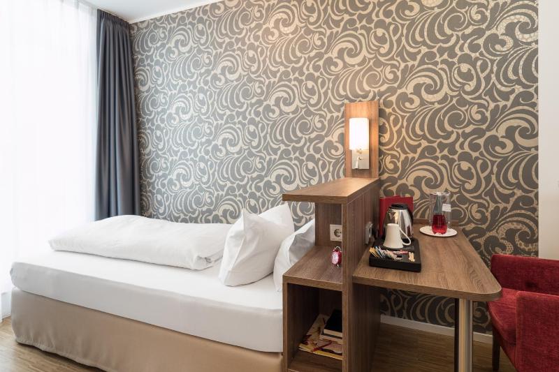 Comfort Single Room image 2