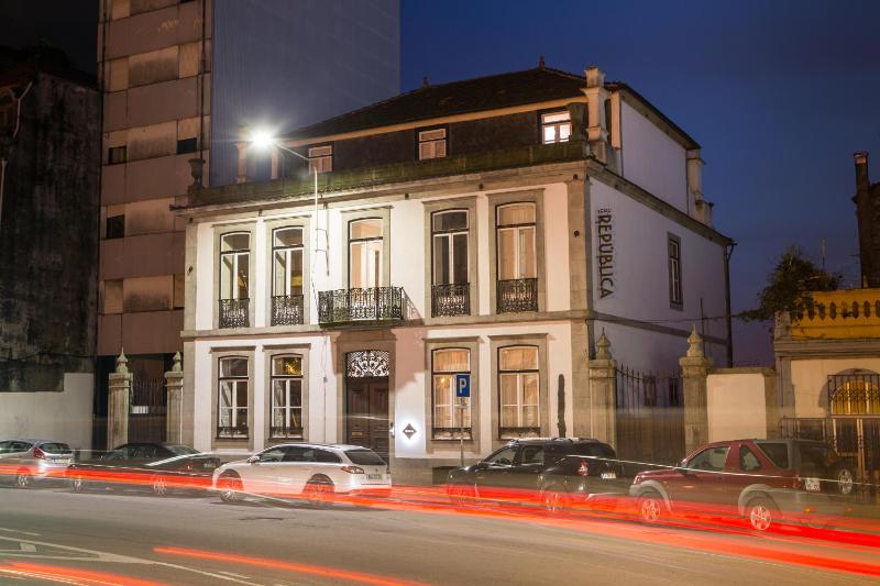 Republica Boutique Hostel - image 41