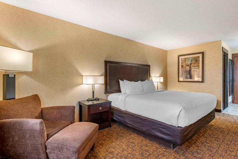 Large King Room - Non smoking image 3