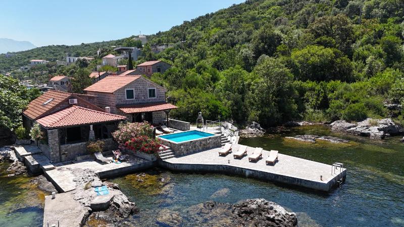 Villa with Private Pool image 1