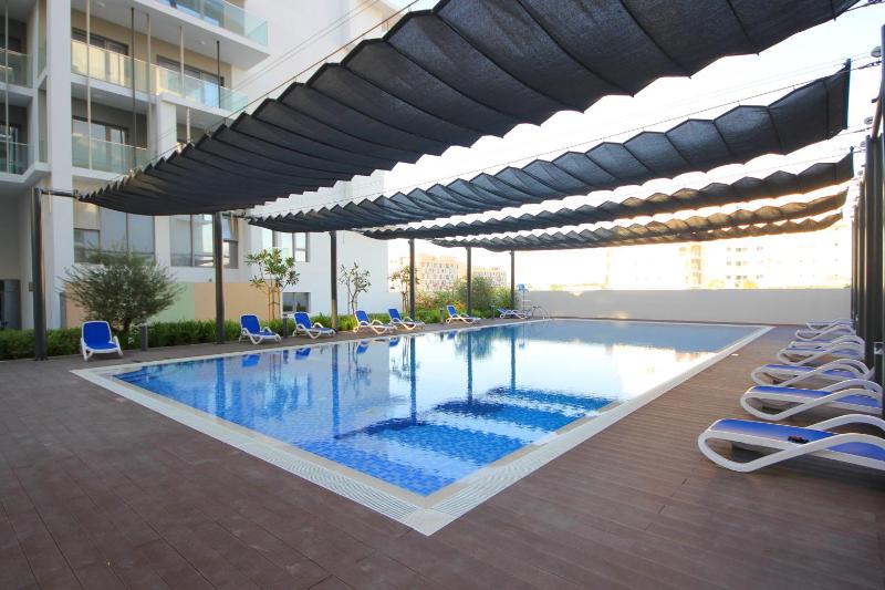 Silk Valley - Cozy 1BR near Yas Island AUH Airport - image 11