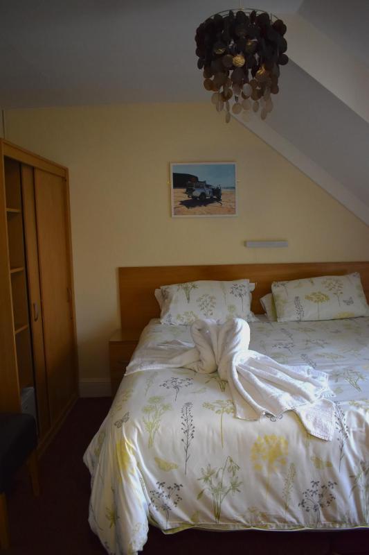 Double or Twin Room image 4