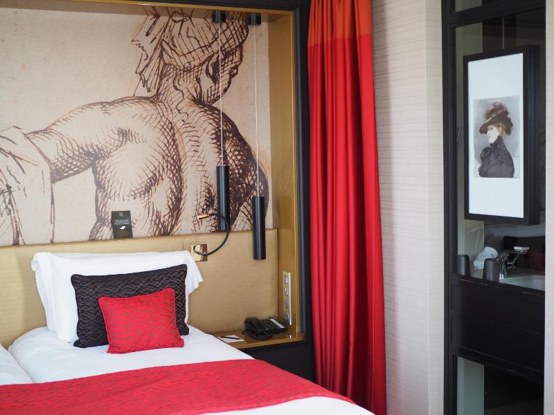 Superior Twin Room image 2