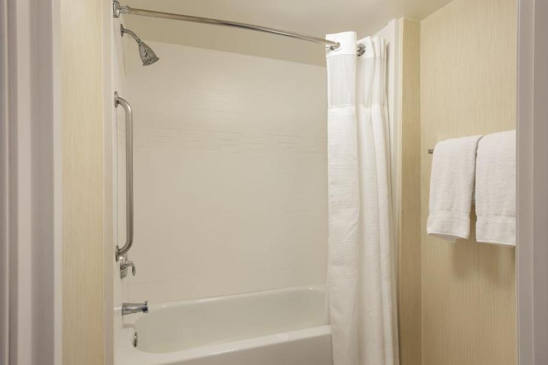 Two-Bedroom Suite image 3