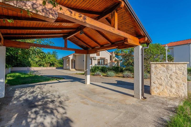 Family friendly house with a parking space Privlaka Zadar - 23633 - image 2