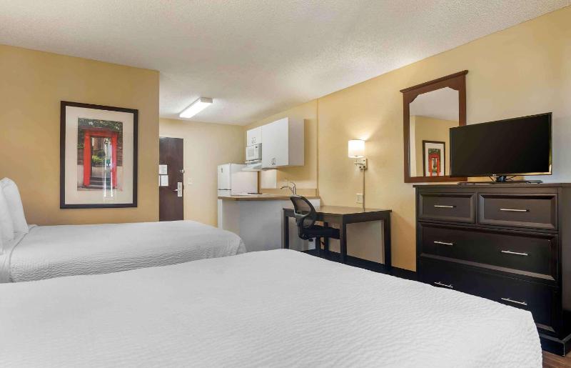 Studio with 2 Double Beds - Non-Smoking image 3