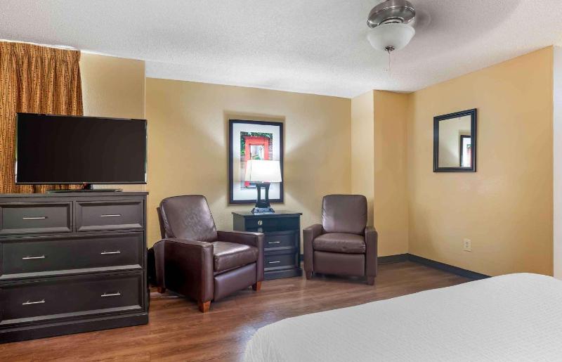 Extended Stay America Suites - Palm Springs - Airport - image 18