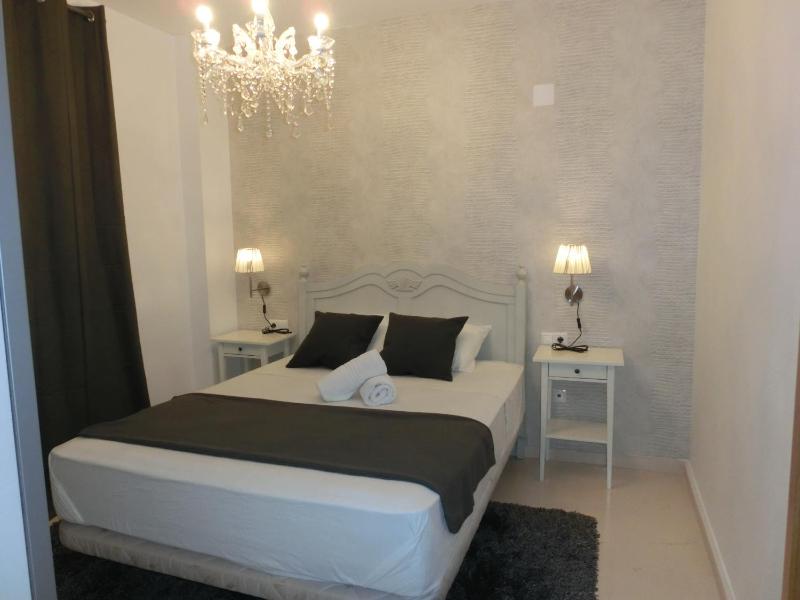 Total Valencia Old City Luxury - image 16