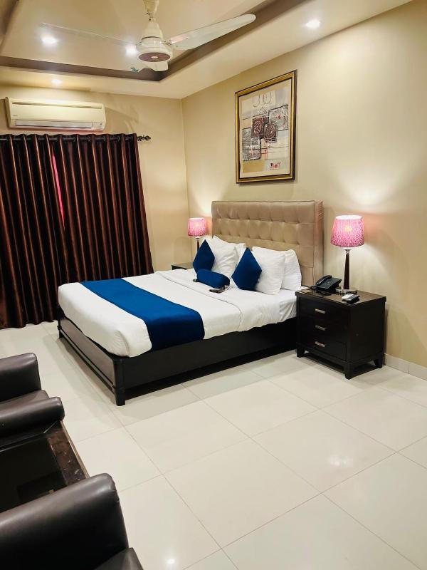 Grand Regent Hotel and Suites - image 15