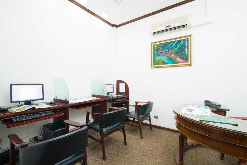 Apartotel & Suites Villas del Rio - image 2