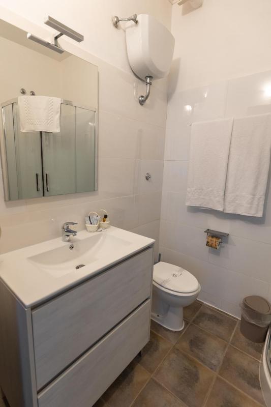 Double or Twin Room image 2