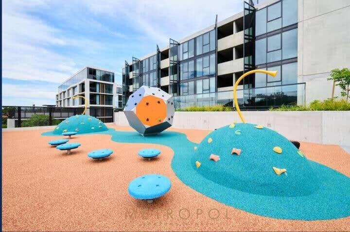 City-Self check in-Parking-Pool - image 12