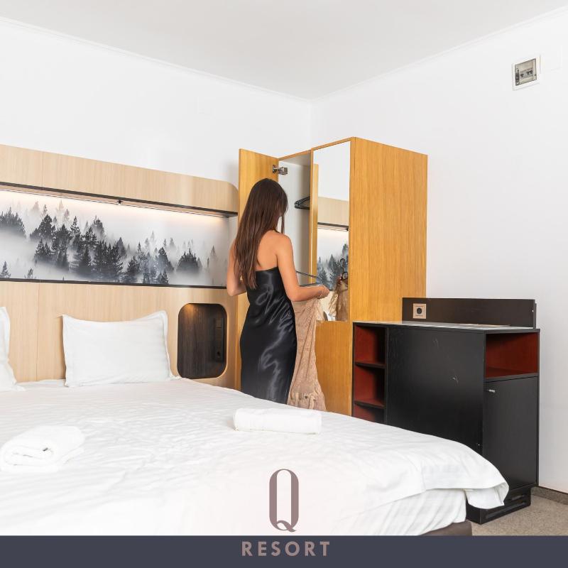 Double Room image 3