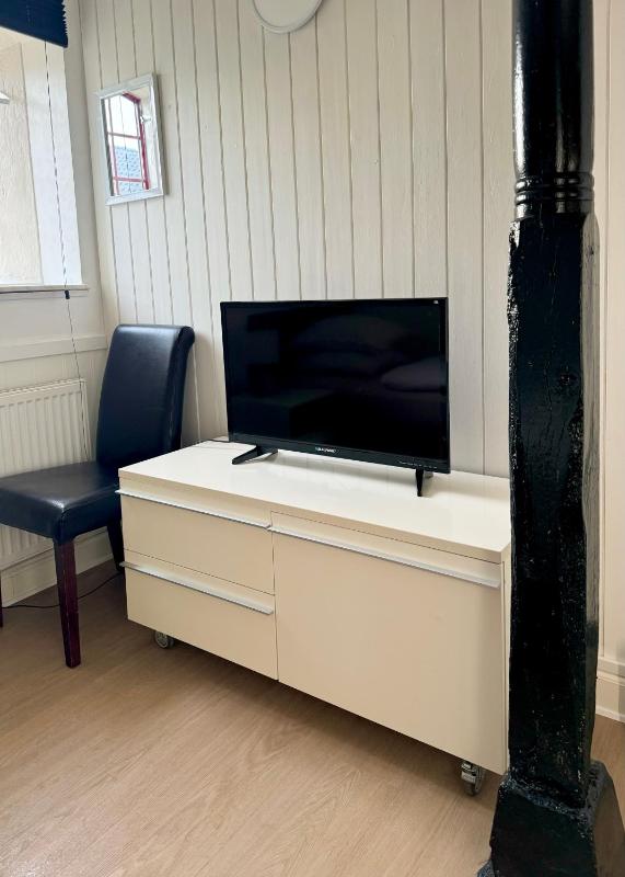 Single Room image 2