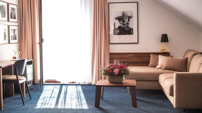 Savoy Suite with Balcony (4 Adults) image 1