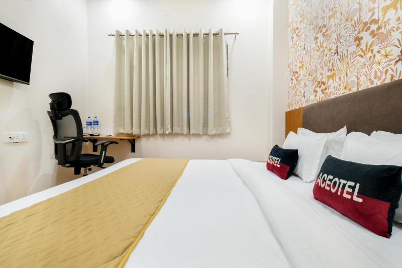Aceotel Inn Vijay Nagar - image 27