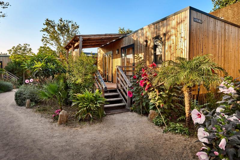 Two-Bedroom Pacific Lodge  image 2