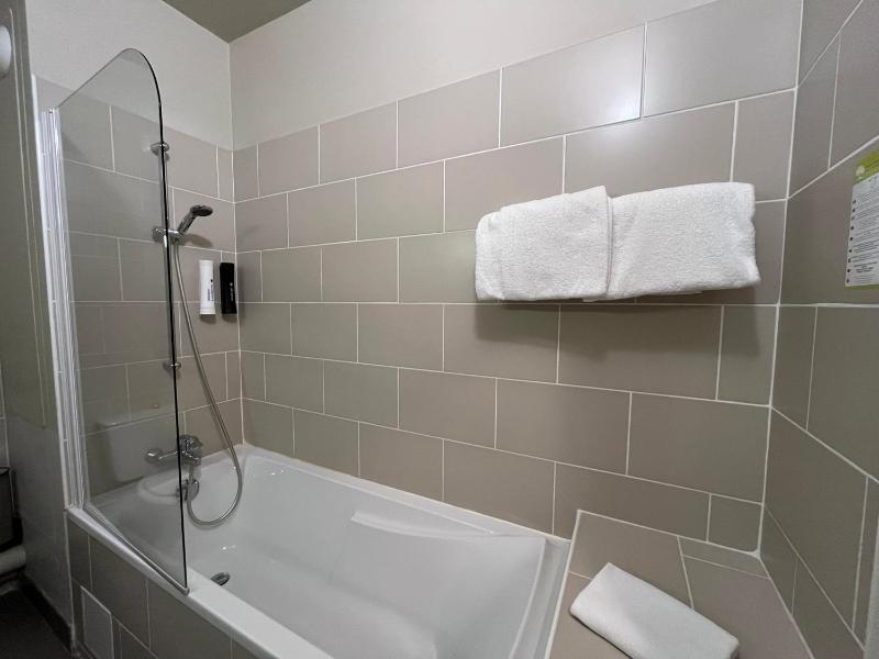 Single Room image 2