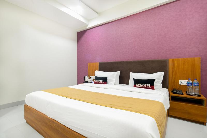Aceotel Inn Vijay Nagar - image 13
