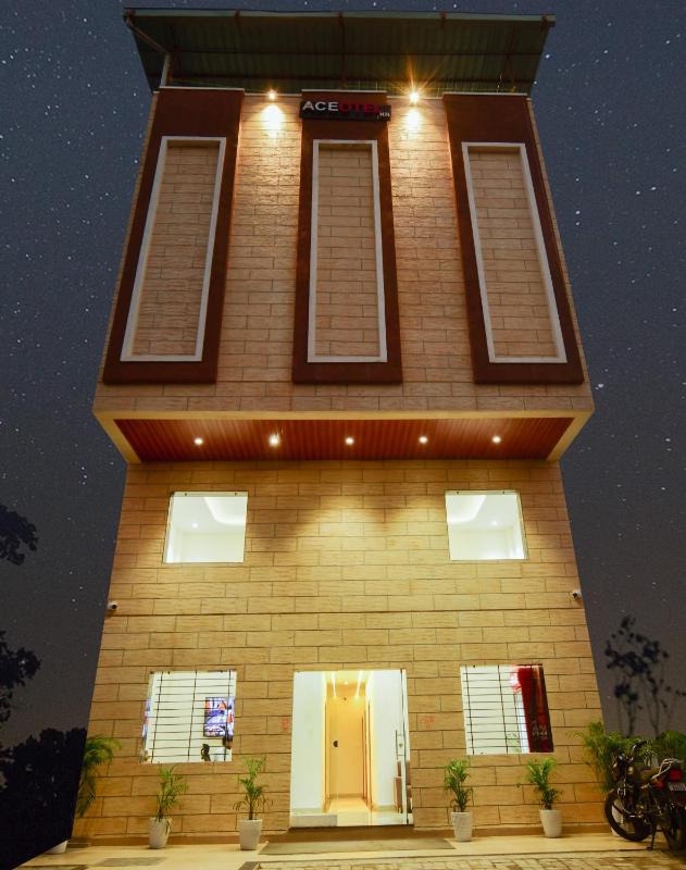 Aceotel Inn Vijay Nagar - image 33