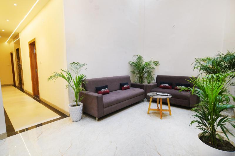 Aceotel Inn Vijay Nagar - image 11