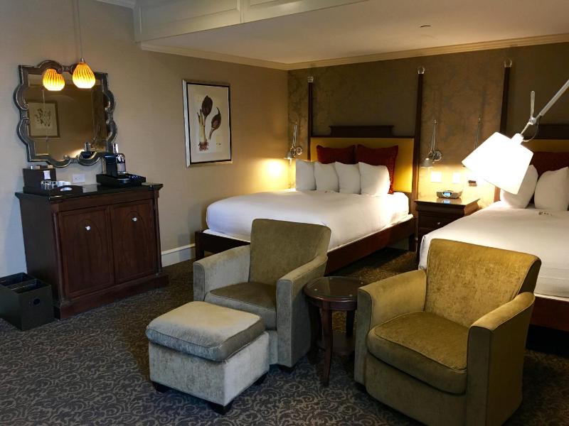 Double Room with Two Double Beds image 3